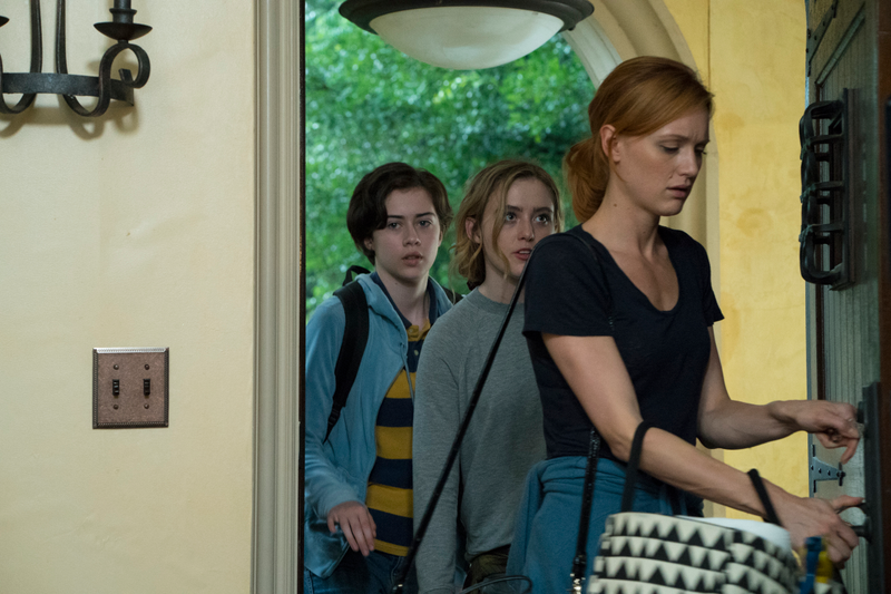 Susanna Skaggs, Kathryn Newton, Kerry Bishé (Photo: AMC)